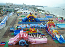 [TD포토] 보령머드축제 대천해수욕장 머드광장에서 만나요