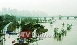 [TD포토] 강남역 침수, 찾아볼 수 없는 잠실나루