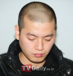 슈프림팀 이센스 활동중단 기자회견, 사실은 대마초 흡입