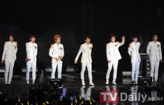 [TD포토] 인피니트 앵콜콘서트 너무 행복해요~