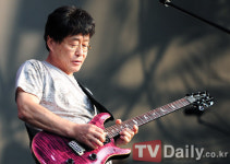 [TD포토] 지산밸리 록페스티벌김창완밴드 더위를 날려버리는 신명나는 연주