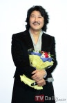 [TD포토] 송강호 꽃을 든 남자