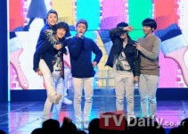 [TD포토] 빅스타 무대 위에서 엉엉~