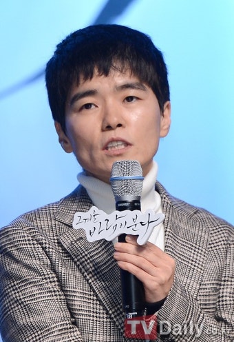 [TD포토] '그 겨울' 노희경 작가, '조인성처럼 자신감 넘치는 배우는 처음이에요~'