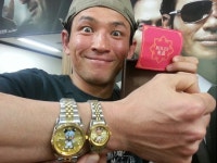 신세계 황정민 표 정청 시계, 500만 돌파시 관객에게 쏜다