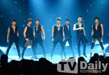 [TD포토] 100% '우리가 몸짱신인~'