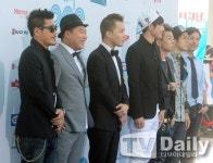 [TD포토] 쇼미더머니2 출연진 포토타임에서도 느껴지는 힙합 (20s 초이스 블루카펫)