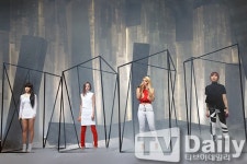 티케이티브이(TKTV) | [TD포토] 2NE1 '여성스러운 모습으로 반전매력 어필'
