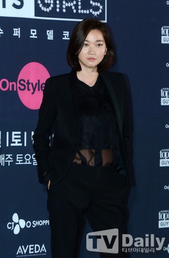 [TD포토] 장윤주 '시선을 싹쓸이 하는 시스루 상의'