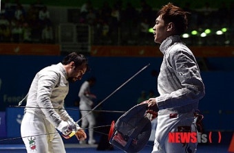 한국 펜싱 대표팀, 역사적인 3연패로 프랑스, 헝가리를 능가하다