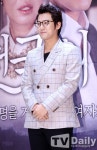 [TD포토] 서준영 안경쓰고 미소