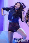 [TD포토] 밍스 다미 코믹 안무도 열심히~