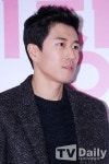 [TD포토] 장수원 괜찮아요? 혹시 긴장한거 아니죠?