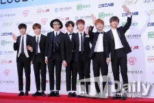 [TD포토] 방탄소년단 깔끔한 블랙 수트 (서울가요대상)