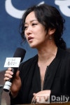 [TD포토] 박현숙 최선 다해 연기하고 있다