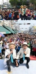 태진아·강남, 대구 칠성시장 달궜다 최대 인파+교통 마비 진풍경