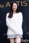 [TD포토] 설리 복숭아처럼 발그레한 얼굴