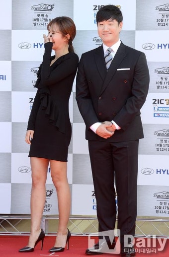 [TD포토] 소녀시대 유리, '배성재 오빠 보기만해도 웃겨요~'