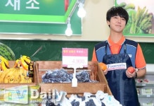 [TD포토] 예성 야채가게 총각