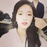 수지 근황, 메이크업 수정 중에도 자체발광 미모