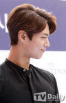 [TD포토] 박보검 화장이 과했나? 목과 비교되는 얼굴색