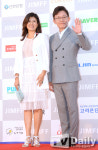 [TD포토] 손범수-진양혜 부부, '오랜만에 인사드려요~'
