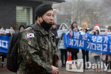 [TD포토] 전역 소감 말하는 슈퍼주니어 신동