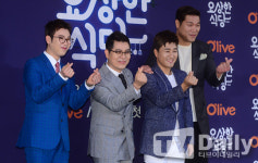 [TD포토] 요상한 식당의 요상한 사람들