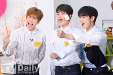 [TD포토] 아스트로 진진-MJ-차은우 족발 먹자!