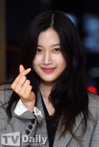 [TD포토] 문가영 '막개의 여성미 넘치는 하트~'(명불허전 종방연)
