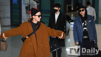[TD포토] 방탄소년단 제이홉-RM '아메리칸 뮤직 어워드 무대 마치고 입국'