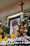 美·英 언론, K팝 리더 샤이니 종현 향한 숙연한 애도 “그리울 것”