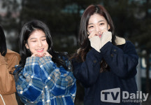 [TD포토] 프로스미나인 이서연-이채영 깨물어 주고 싶은 하트