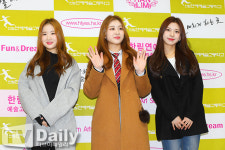 [TD포토] 애플비 한림예고 졸업식 참석