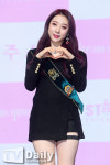 [TD포토] 우주소녀 연정 고등학교 졸업하고 더욱 예뻐진 미모