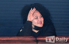 [TD포토] 홍선영 오늘 동생 진영이 쇼케이스 응원 왔어요