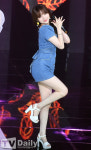 [TD포토] 러블리즈 케이 뽀얀 각선미