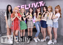 [TD포토] 네이처 아임 셀럽 끝냈어요~