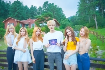 김재중의 프로듀싱 걸그룹 세이마이네임, 세 번째 멤버 메이 공개! 청순한 매력 발산