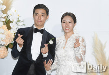 [TD포토] 강남-이상화 빛나는 결혼 반자