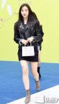 [TD포토] 에이프릴 진솔 만17세에 이미 완성된 미모와 몸매