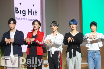 [TD포토] 투모로우바이투게더 '첫 정규 앨범 발매'