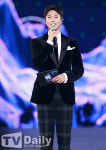 [TD포토] 박보검 마마가 선택한 MC (MAMA)