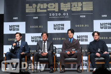 [TD포토] 남산의 부장들 무게감 넘치는 비주얼