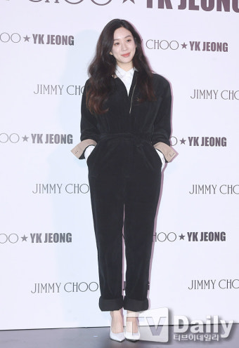 [TD포토] 정려원 '아무나 소화 못하는 패션'