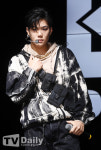 준네이션 | [TD포토] 다크비 준서 '강렬한 포스'
