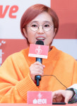 [TD포토] 송은이 '최화정-이영자 빈자리 크지만 노력할게요'