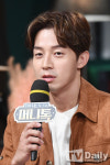 [TD포토] 허경환 '좋은 보험만 골라드립니다~'