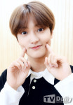 [TD포토] 크래비티 태영 러비티 향한 애교~
