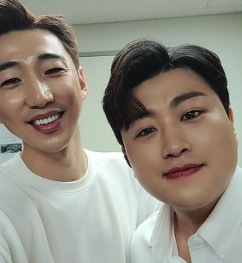 영기, 김호중 팬미팅 지원사격 